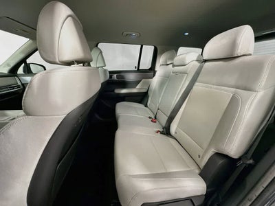 Hyundai Santa Fe SE 2024