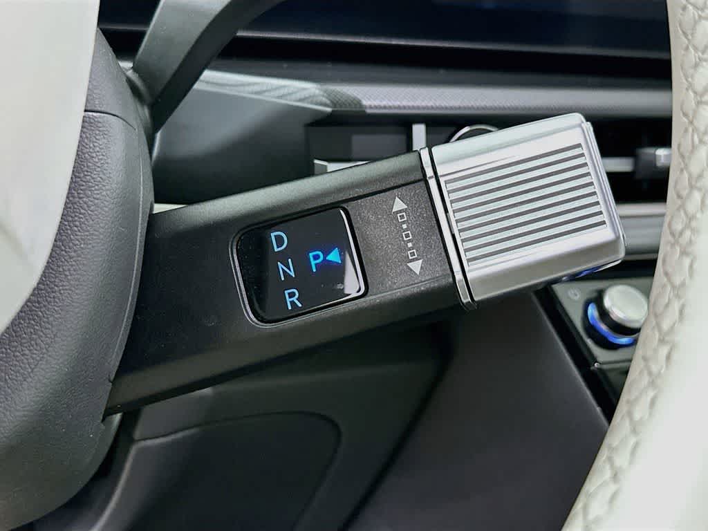 Hyundai Santa Fe SE 2024