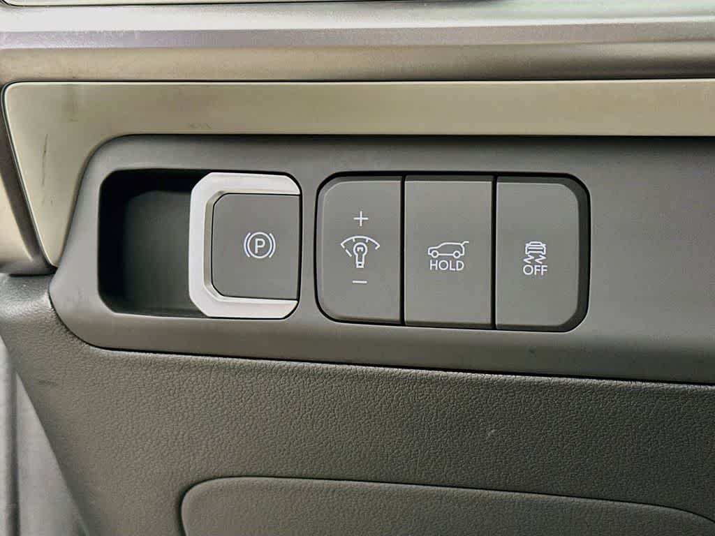 Hyundai Santa Fe SE 2024