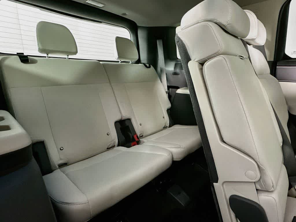 Hyundai Santa Fe SE 2024