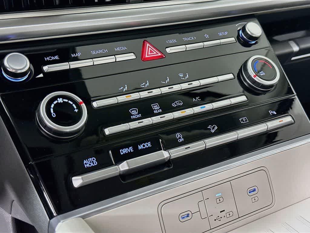 Hyundai Santa Fe SE 2026