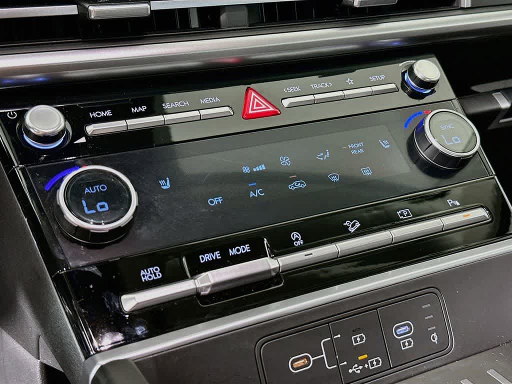 Hyundai Santa Fe SEL 2025