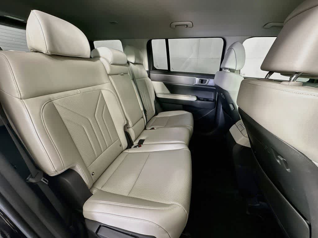 Hyundai Santa Fe SEL 2025