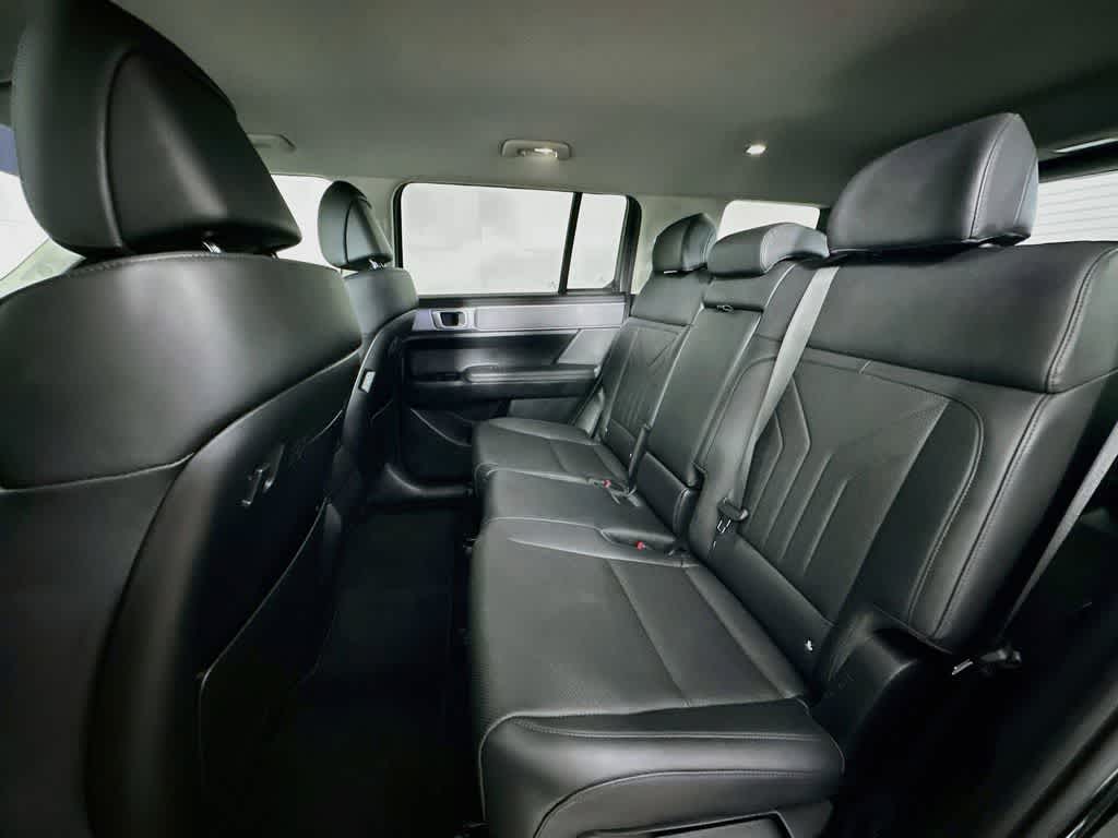 Hyundai Santa Fe SEL 2025