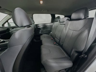 Hyundai Santa Fe SE 2021
