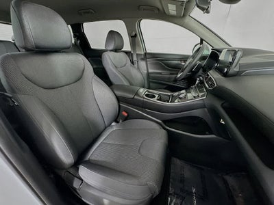Hyundai Santa Fe SE 2021