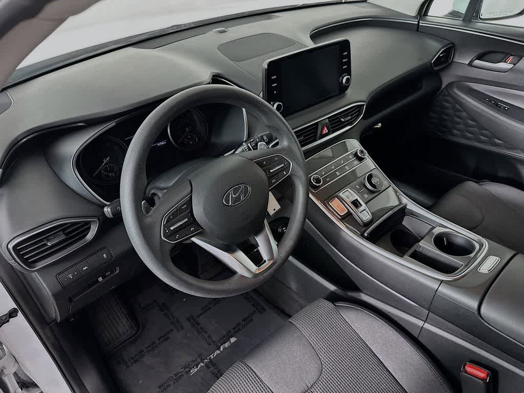 Hyundai Santa Fe SE 2021
