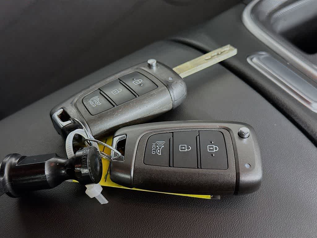 Hyundai Santa Fe SE 2021