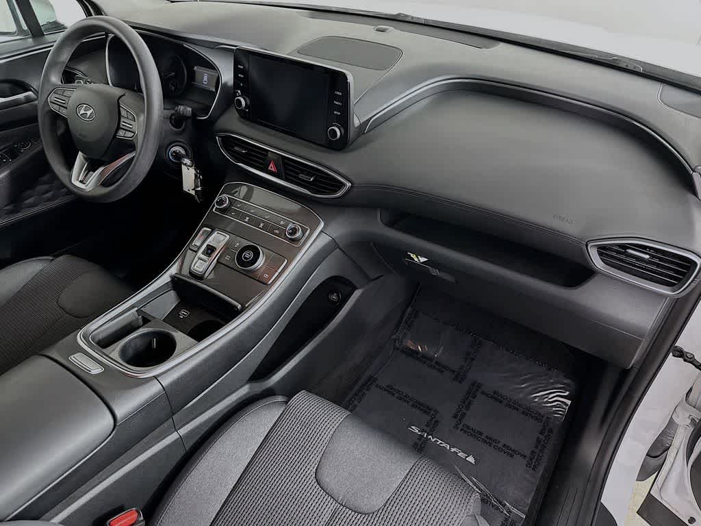 Hyundai Santa Fe SE 2021