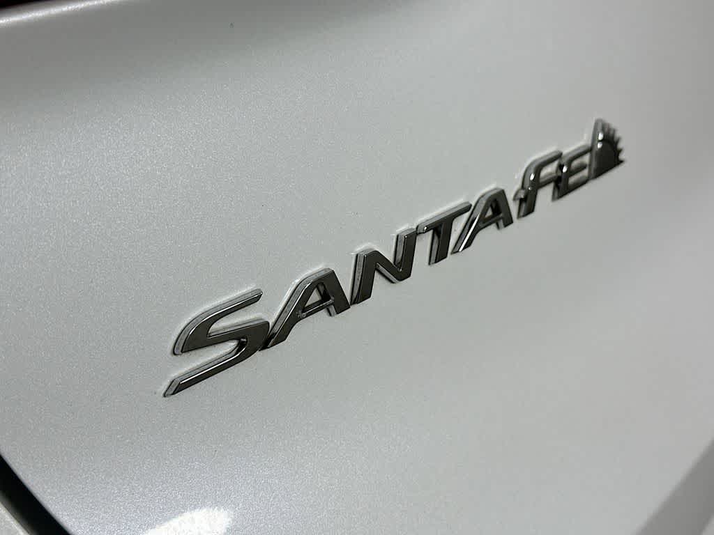 Hyundai Santa Fe SE 2021
