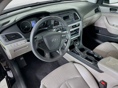 Hyundai Sonata 2.4L SE de 2015