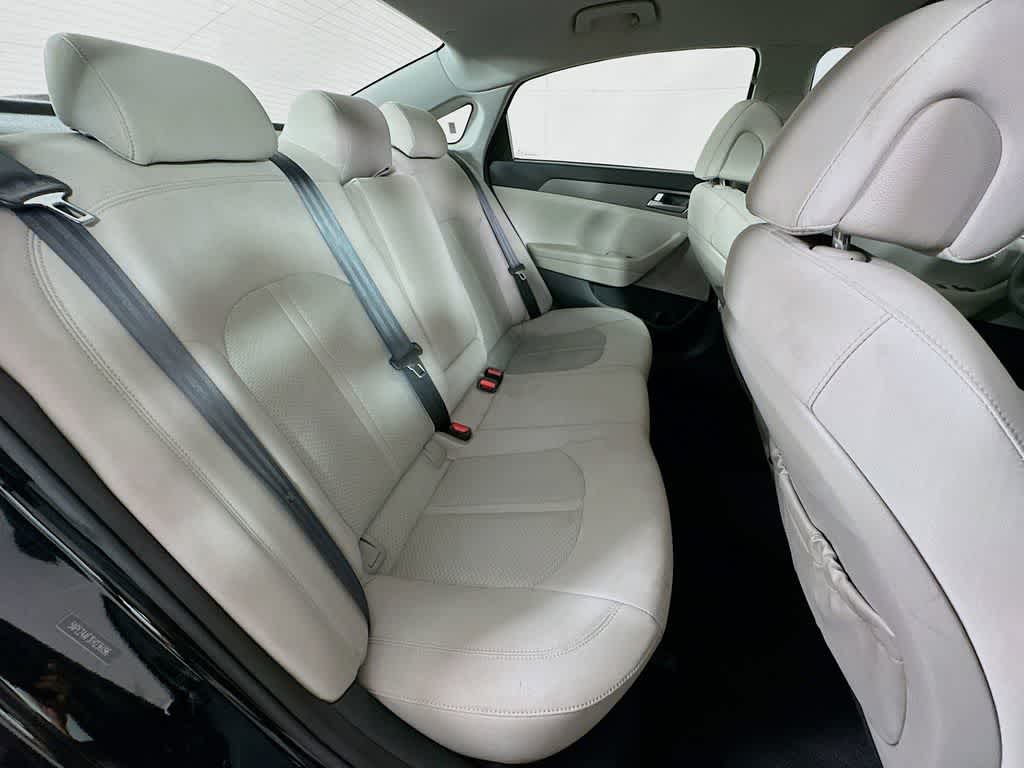Hyundai Sonata 2.4L SE de 2015