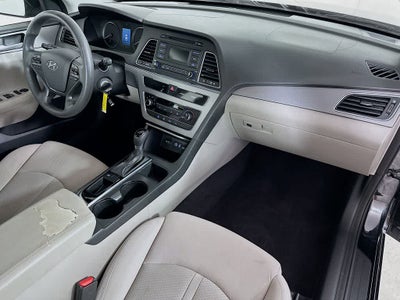 Hyundai Sonata 2.4L SE de 2015