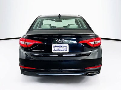 Hyundai Sonata 2.4L SE de 2015