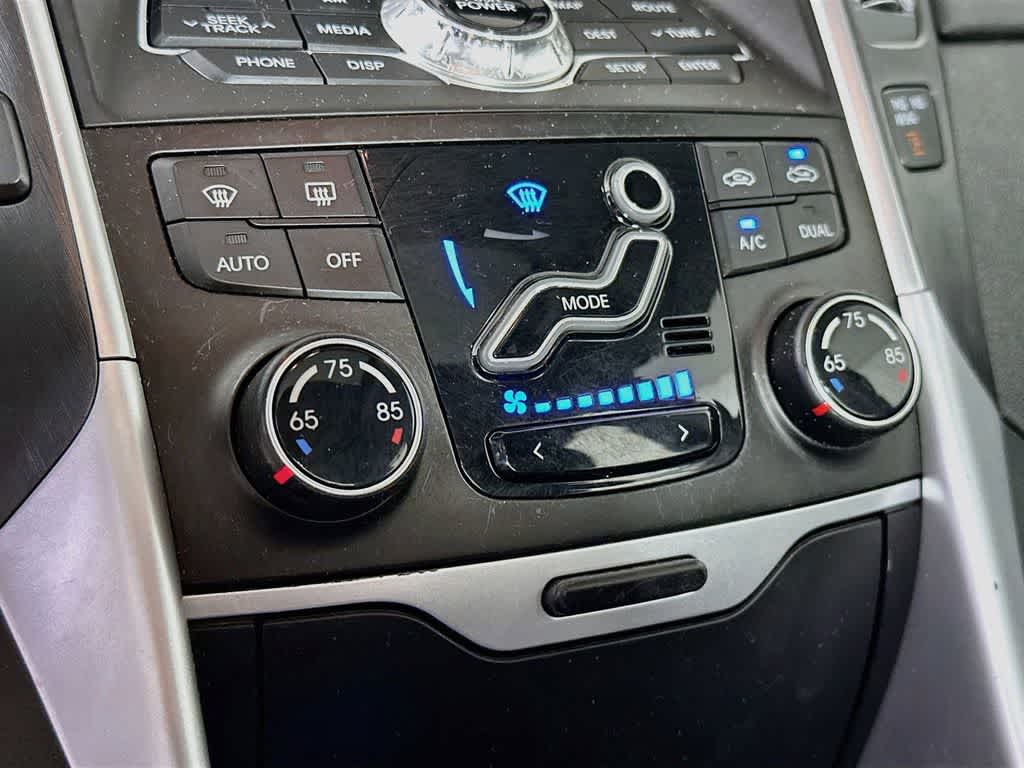 Hyundai Sonata SE 2011