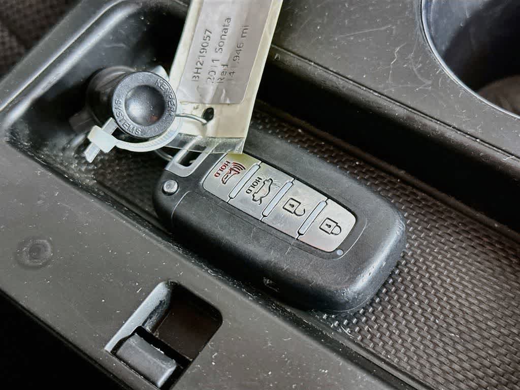 Hyundai Sonata SE 2011