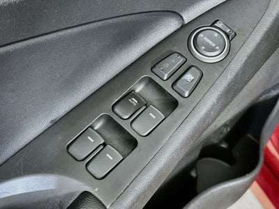 Hyundai Sonata SE 2011