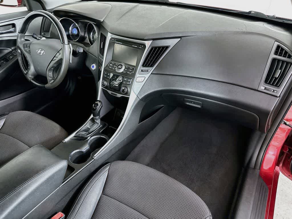 Hyundai Sonata SE 2011