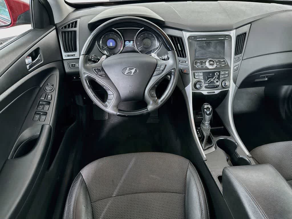 Hyundai Sonata SE 2011