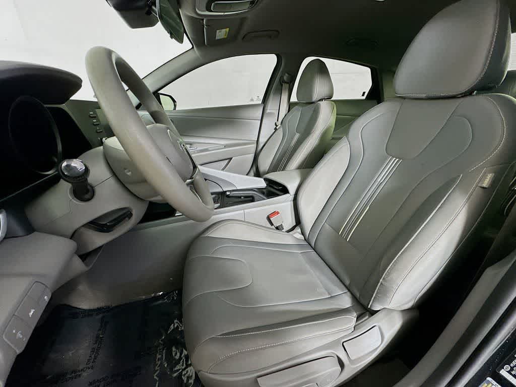 Hyundai Elantra SEL 2022