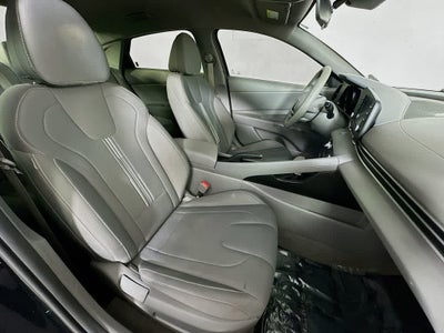 Hyundai Elantra SEL 2022