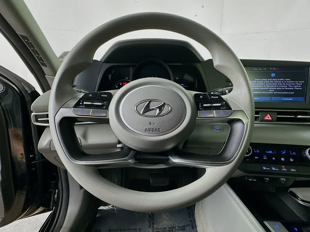 Hyundai Elantra SEL 2022