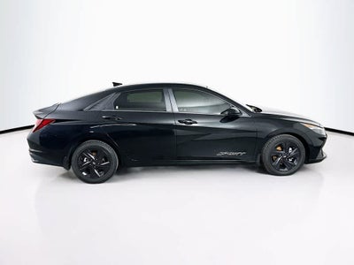 Hyundai Elantra SEL 2022