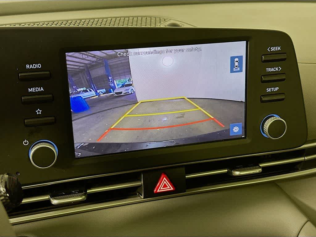 Hyundai Elantra SEL 2022