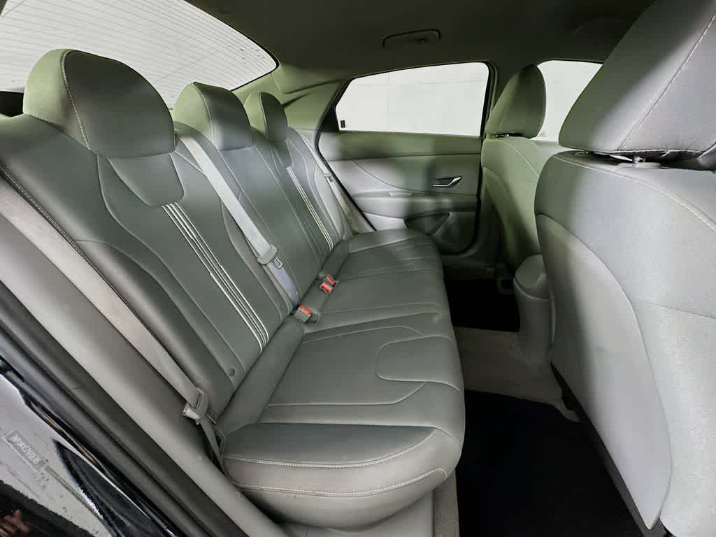 Hyundai Elantra SEL 2022