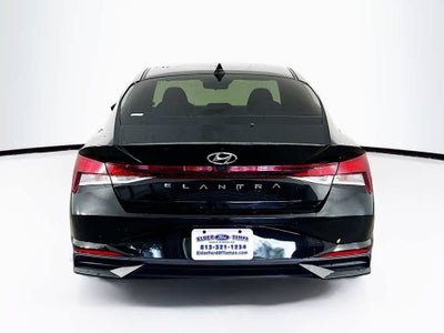 Hyundai Elantra SEL 2022