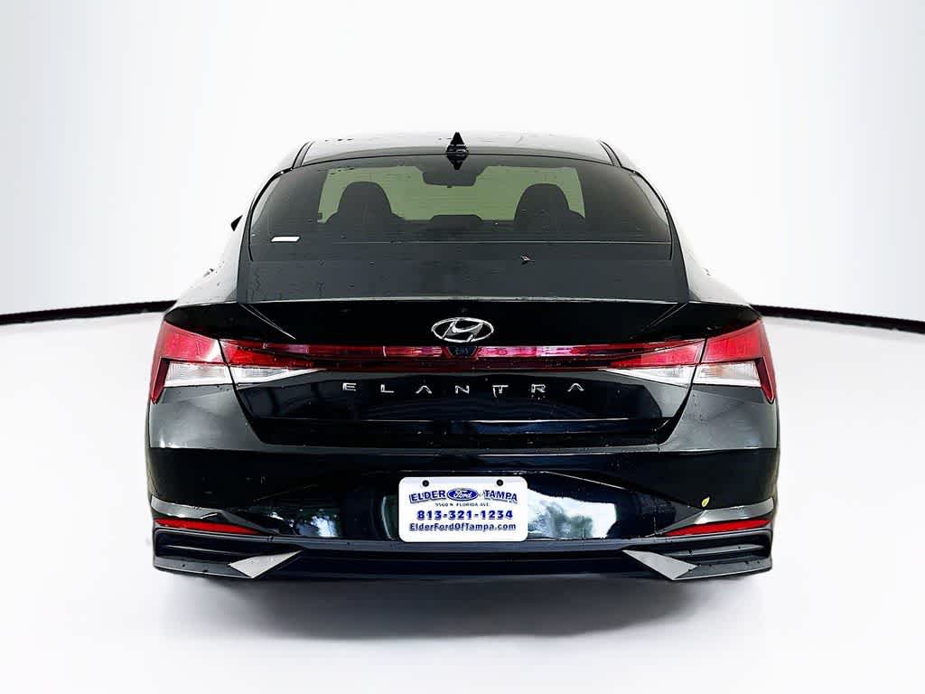 Hyundai Elantra SEL 2022
