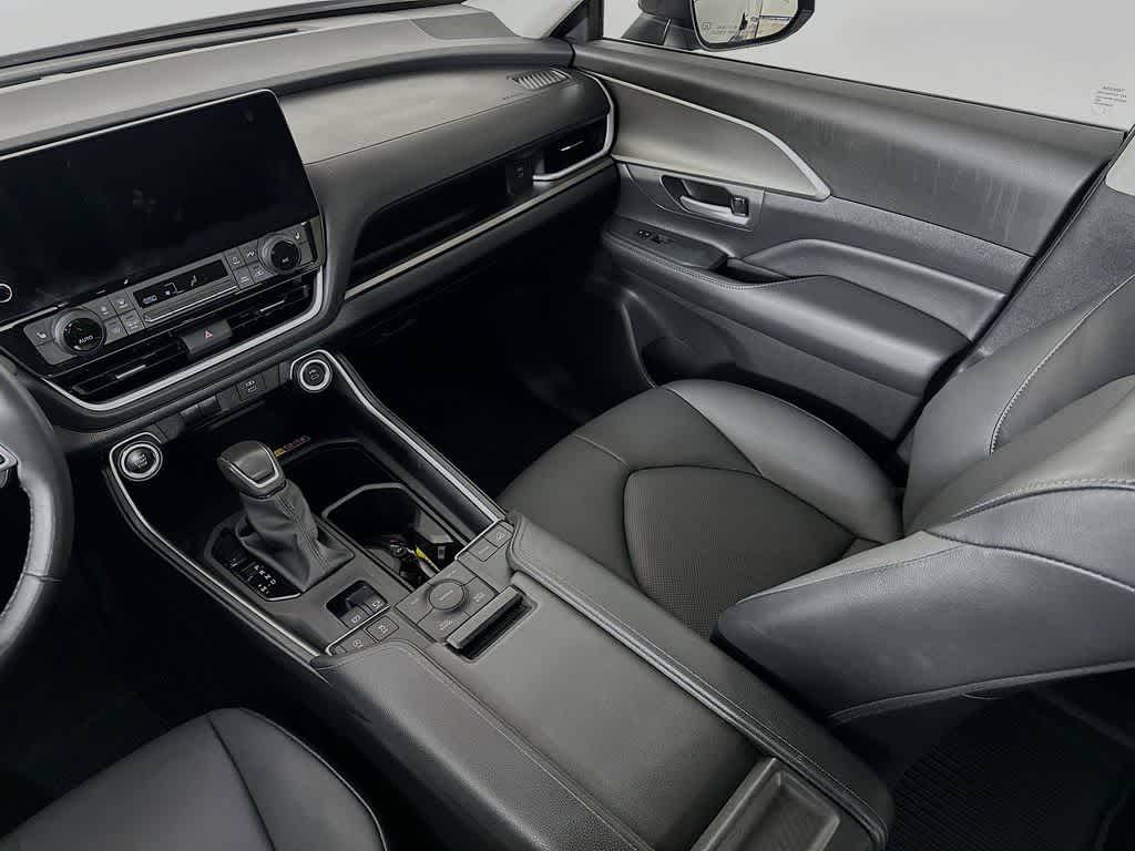 Toyota Grand Highlander XLE 2024