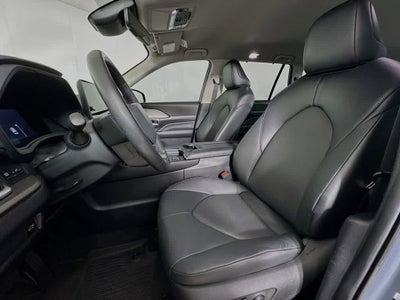 Toyota Grand Highlander XLE 2024