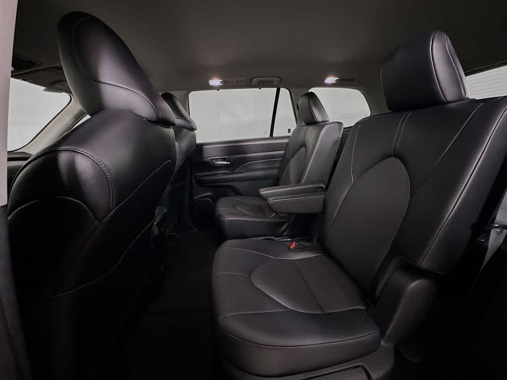 Toyota Grand Highlander XLE 2024