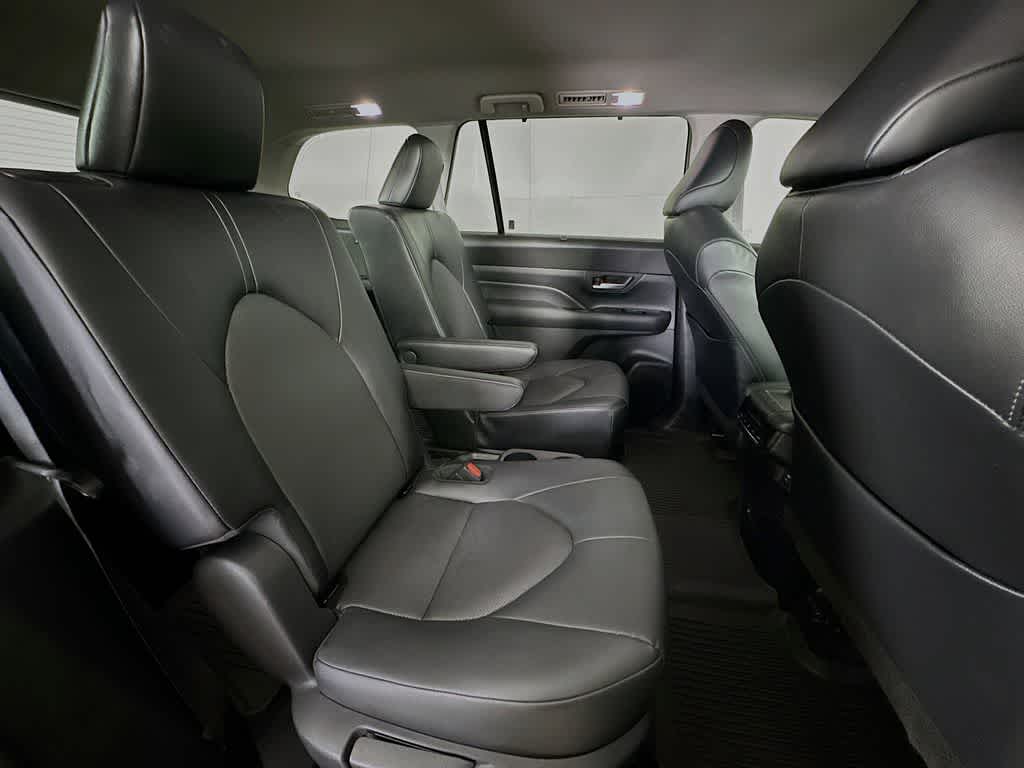 Toyota Grand Highlander XLE 2024