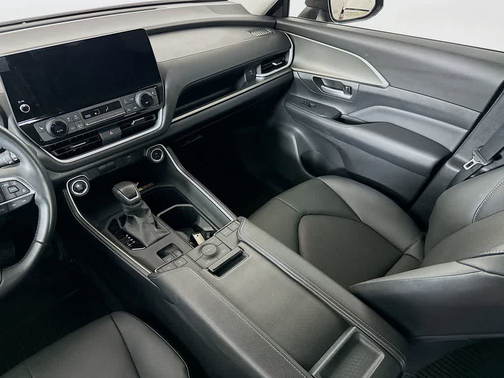 Toyota Grand Highlander XLE 2024