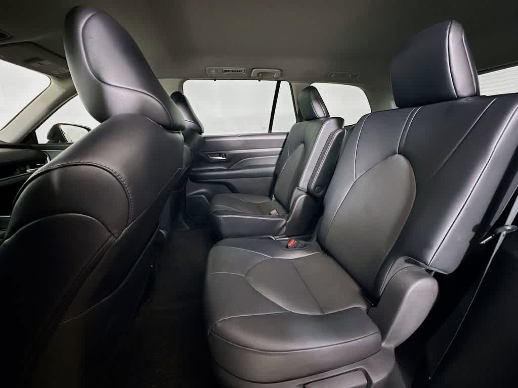 Toyota Grand Highlander XLE 2024