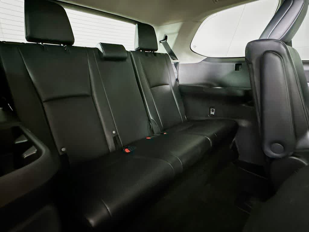 Toyota Grand Highlander XLE 2024