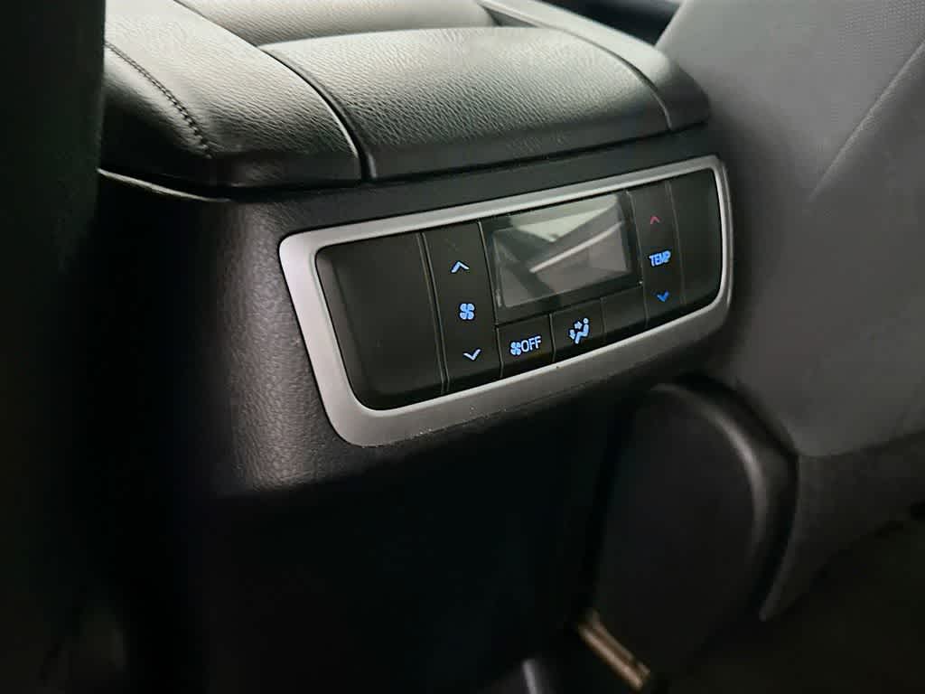 Toyota Highlander LE 2018