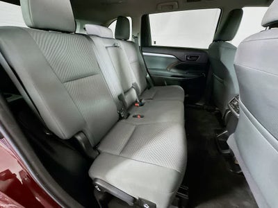 Toyota Highlander LE 2018