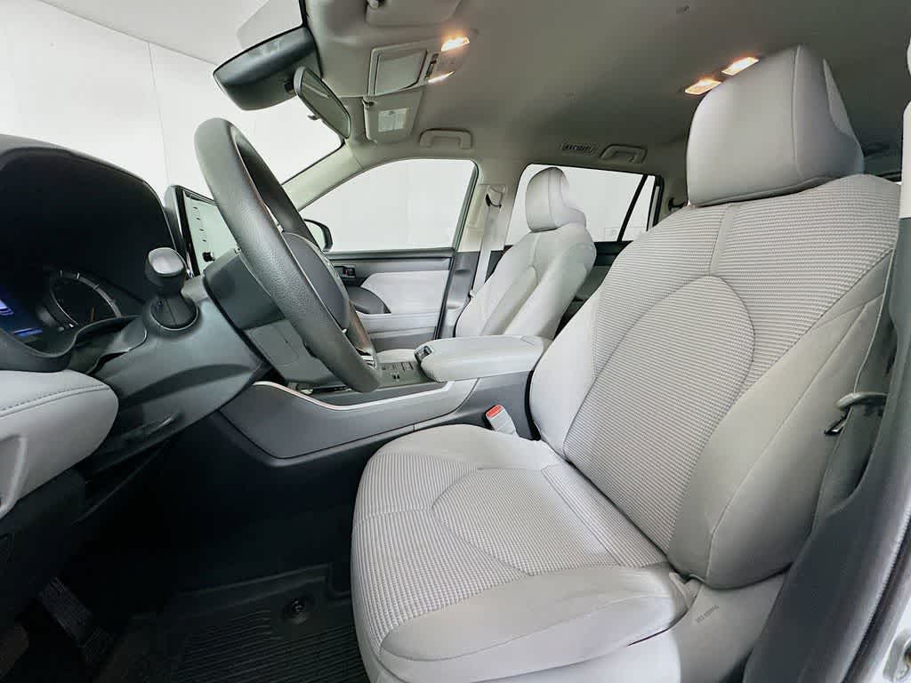 Toyota Highlander L 2020