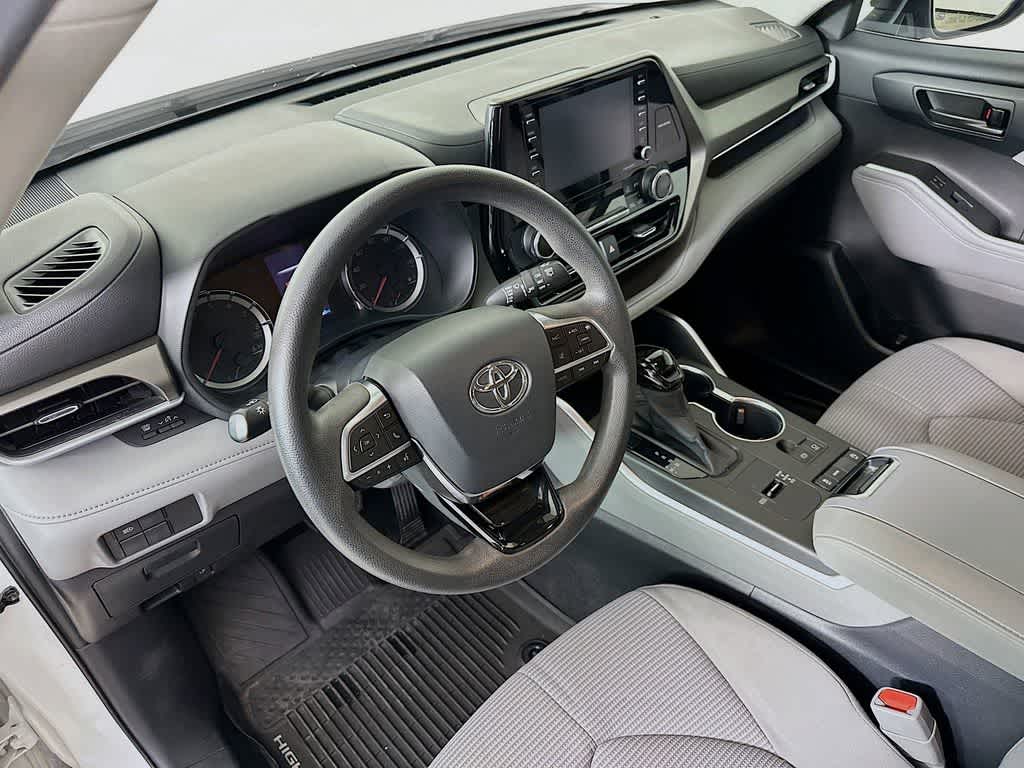 Toyota Highlander L 2020