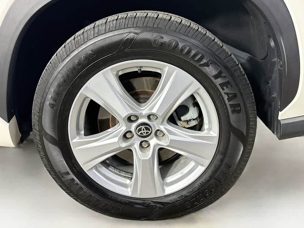 Toyota Highlander L 2020