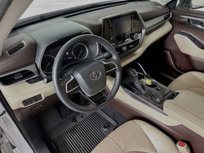 Toyota Highlander Limited 2022