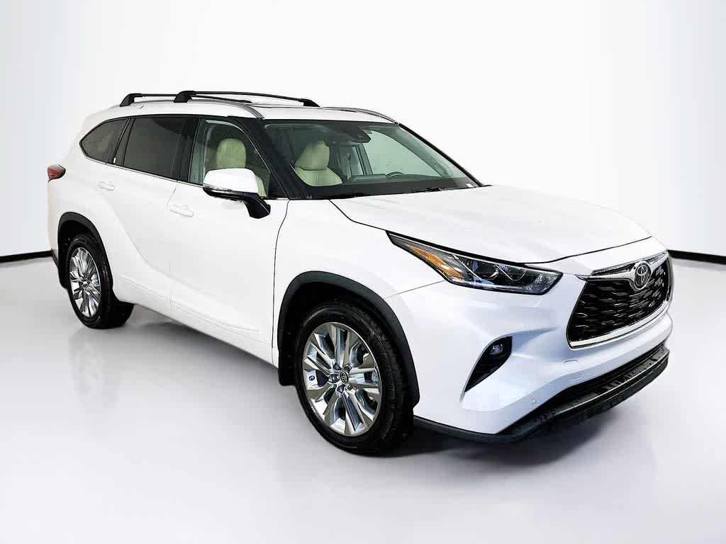Toyota Highlander Limited 2022