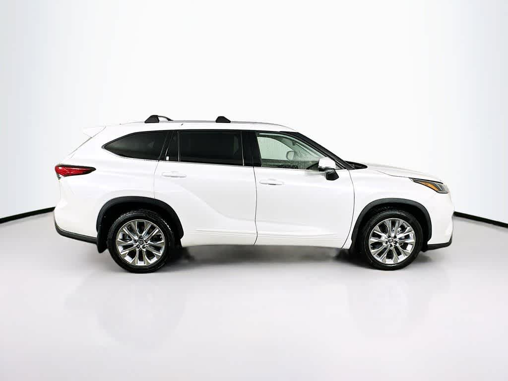 Toyota Highlander Limited 2022