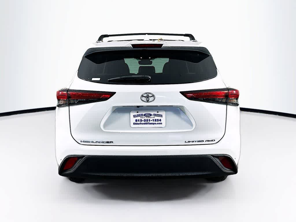 Toyota Highlander Limited 2022