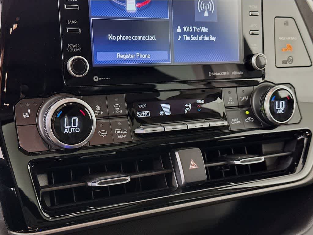 Toyota Highlander Hybrid XLE 2021