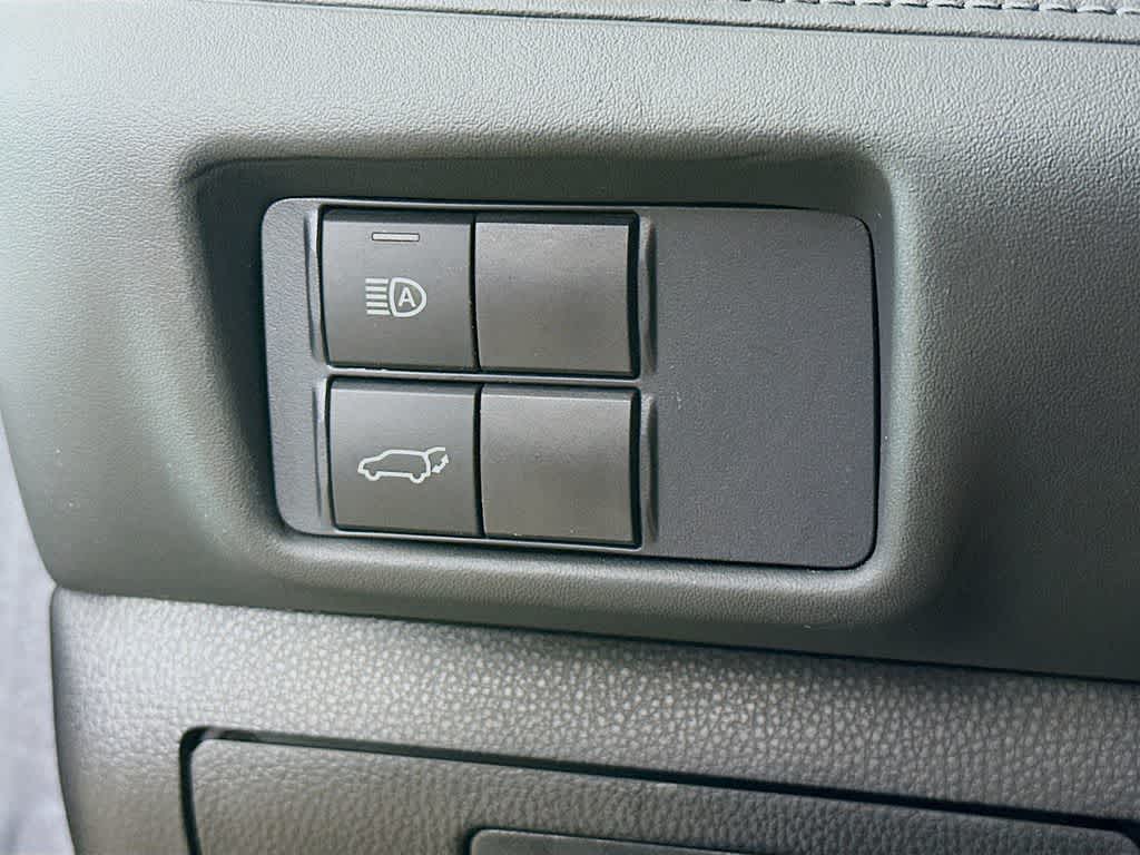 Toyota Highlander Hybrid XLE 2021