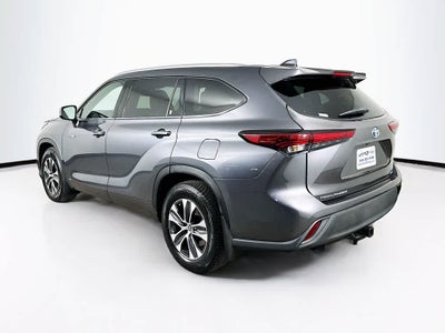 Toyota Highlander Hybrid XLE 2021